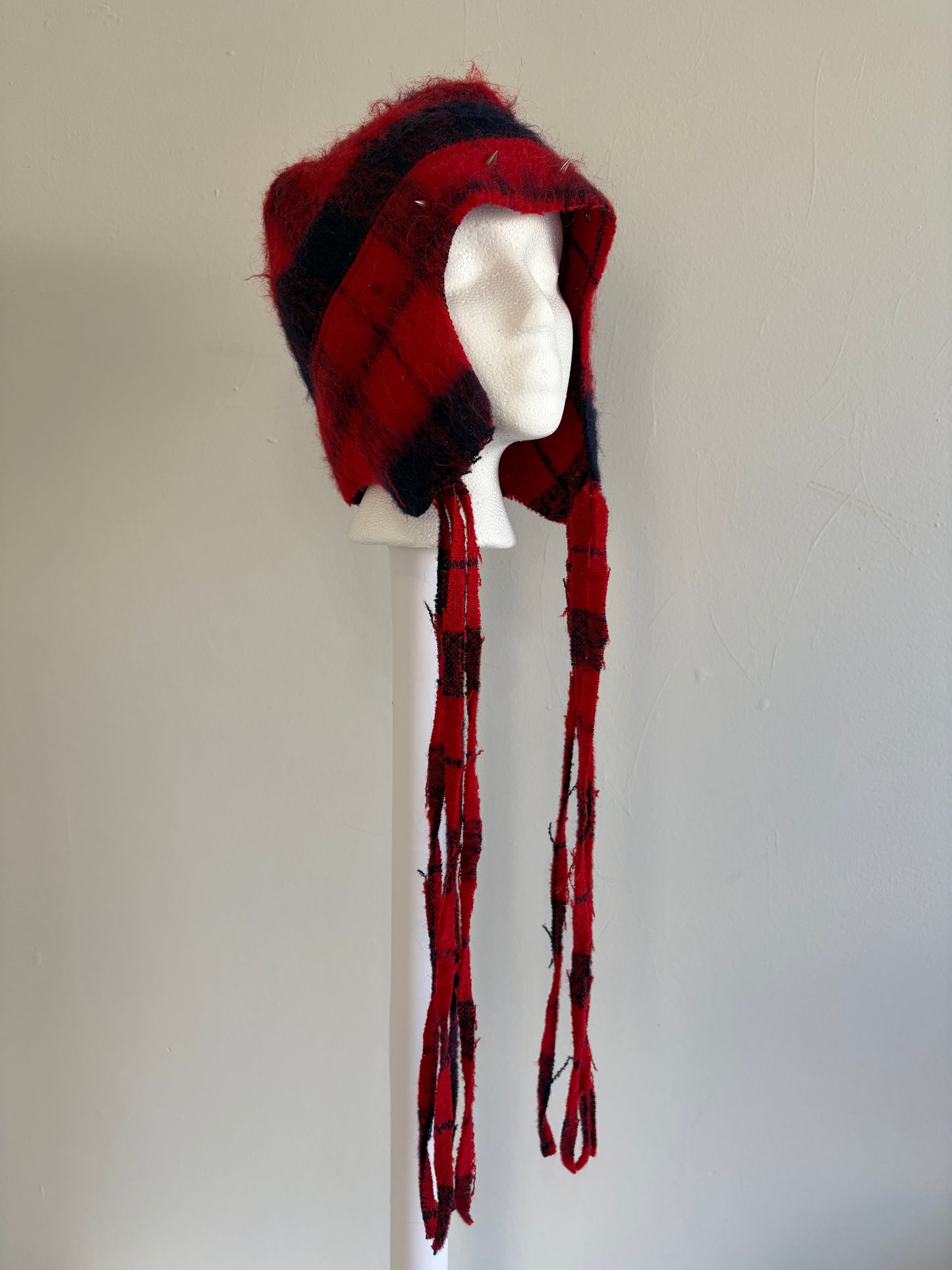 PLAID MOHAIR CAP